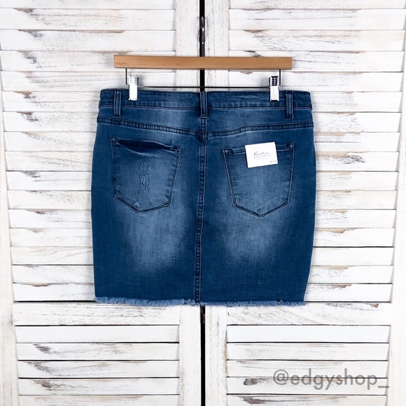 KanCan | Lorena Distressed Denim Skirt - Picture 2 of 7